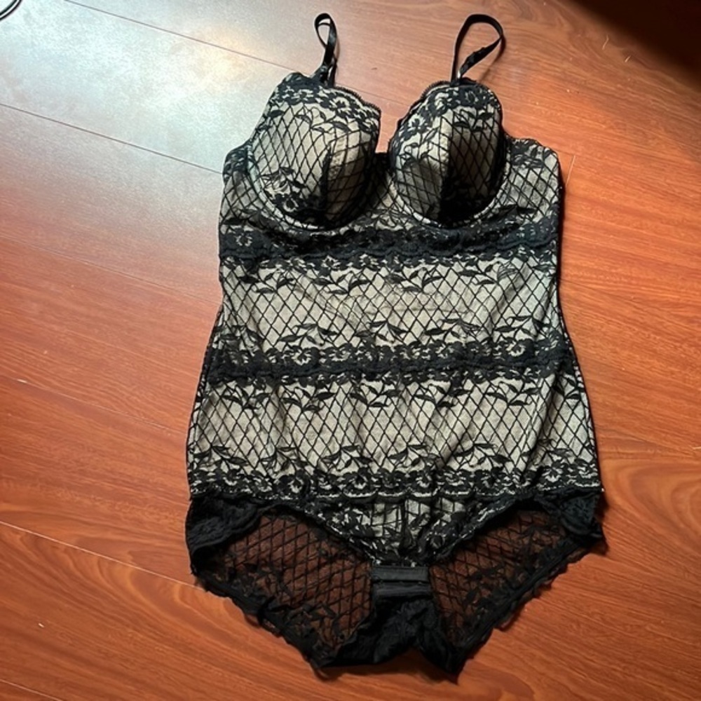 Lingerie undergarment size L C cup black‎ lace
